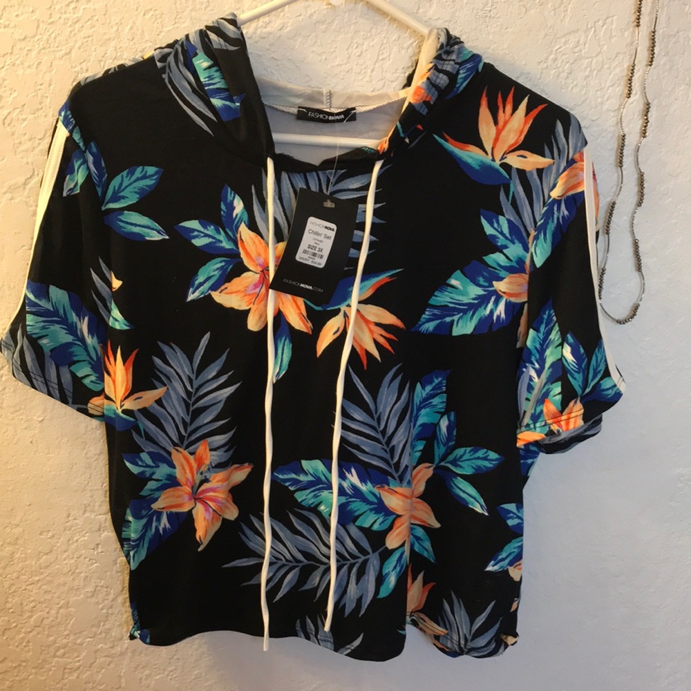 Tropical 🐠  🏝 crop top size 3x brand new